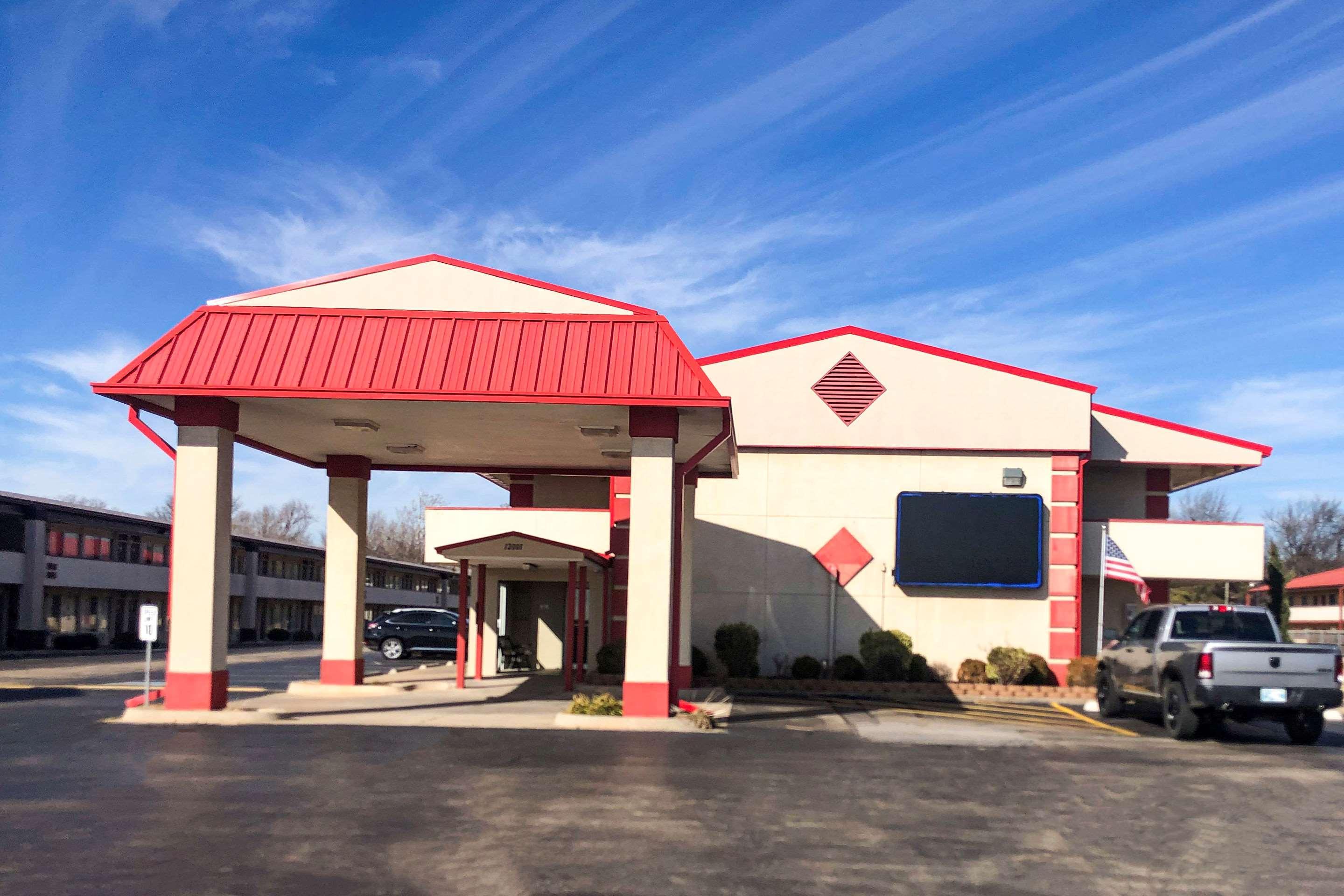 Days Inn By Wyndham Erie Kearsarge Buitenkant foto