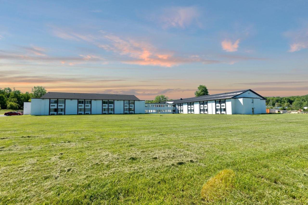 Days Inn By Wyndham Erie Kearsarge Buitenkant foto