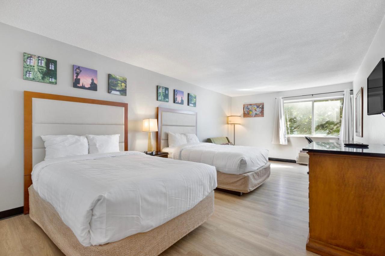 Days Inn By Wyndham Erie Kearsarge Buitenkant foto