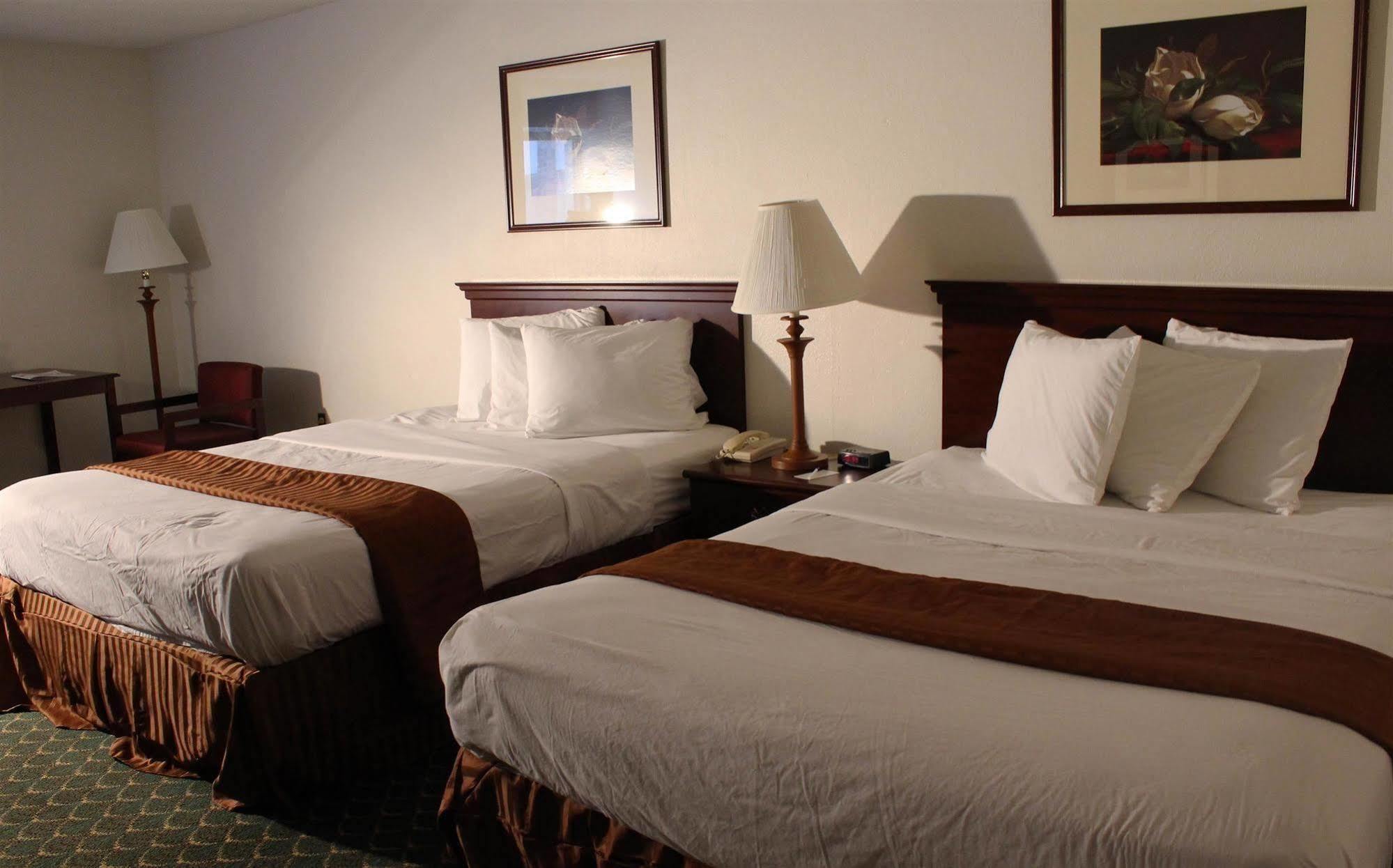 Days Inn By Wyndham Erie Kearsarge Buitenkant foto